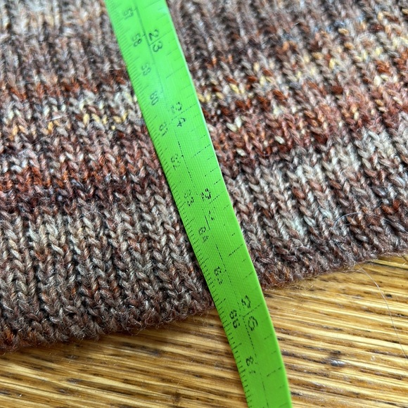 Ponsesa hoodie style sweater.  Cable knit brown & tan.  Size large. - Picture 7 of 12